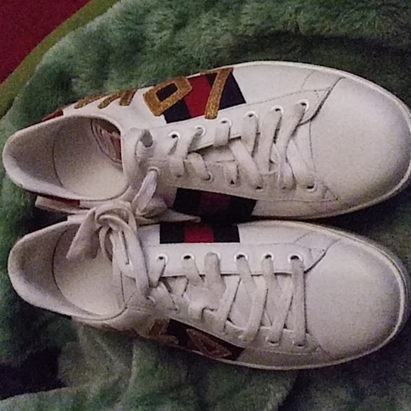 gucci loved tennis shoes